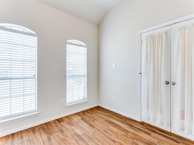 Building Photo - 8325 Estandarte Ct