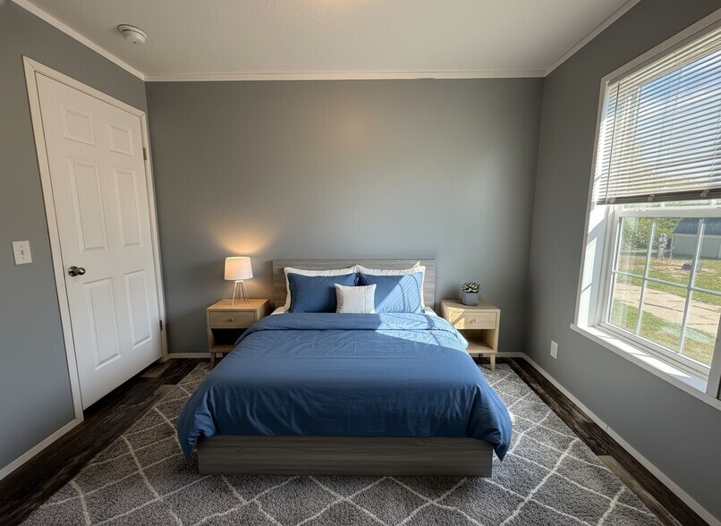 Building Photo - 11853 Cascade Cir