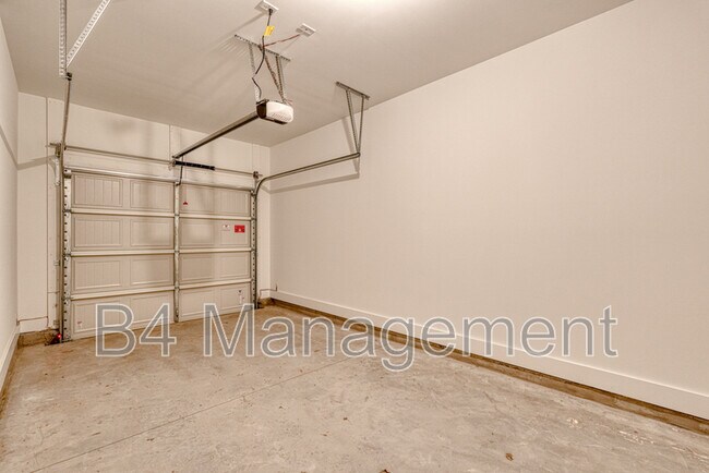Building Photo - 416 W Parima Ct