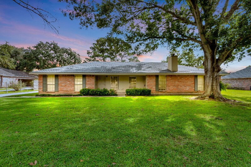 Primary Photo - 130 Huggins Rd