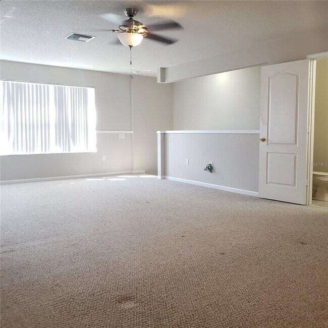Building Photo - 25638 Ferdinand Ct