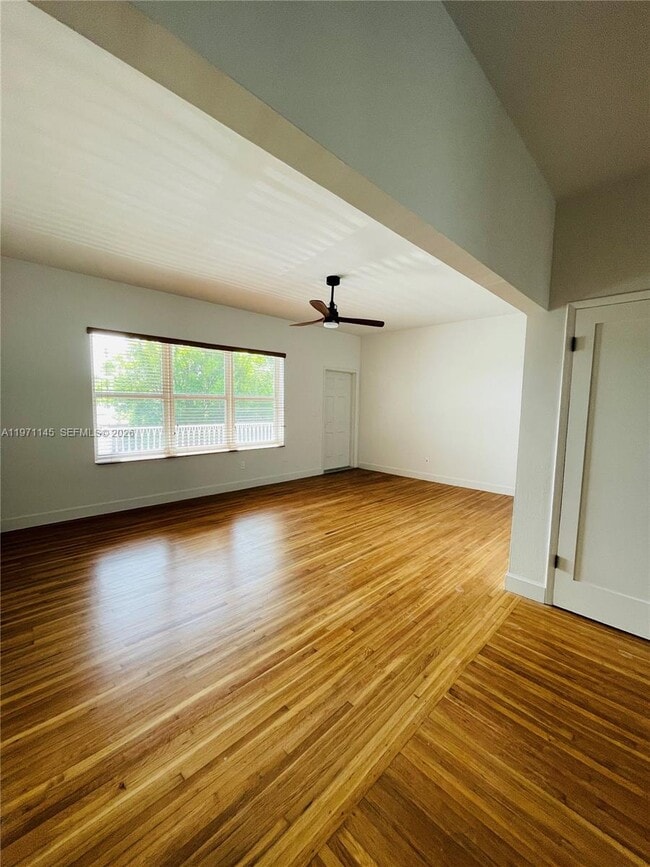 Building Photo - 1905 Calais Dr