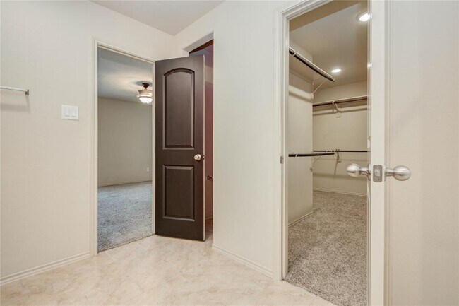 Building Photo - 9818 Jacy Creek Dr