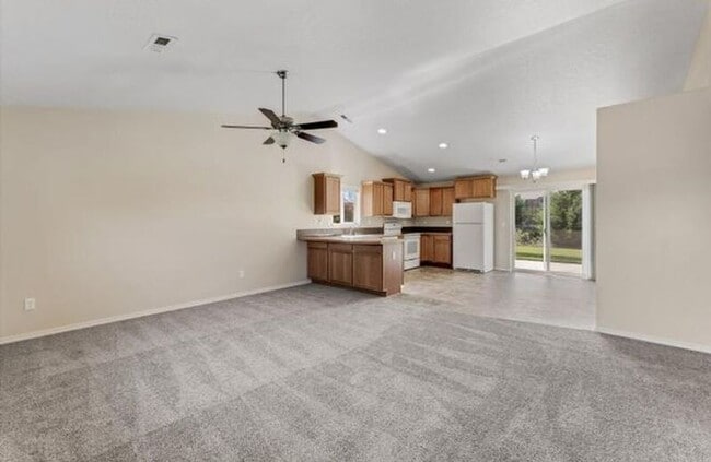 Building Photo - 3525 W 10th Ct