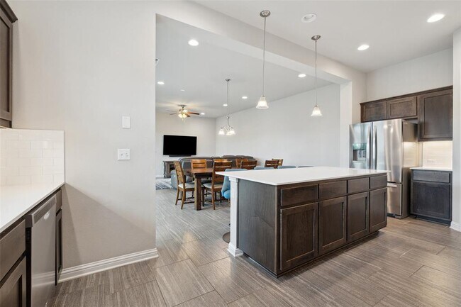Building Photo - 6810 Idea Rd