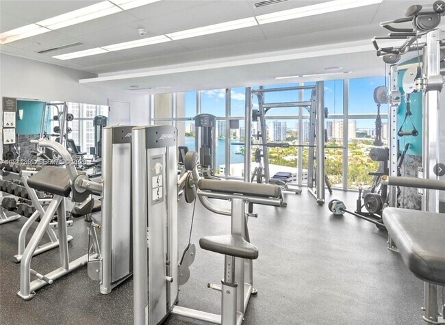 Building Photo - 18101 Collins Ave