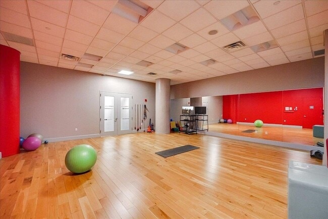 Building Photo - 50 Dey St