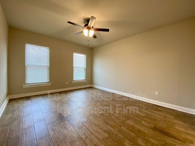Building Photo - 253 Berkshire Pl