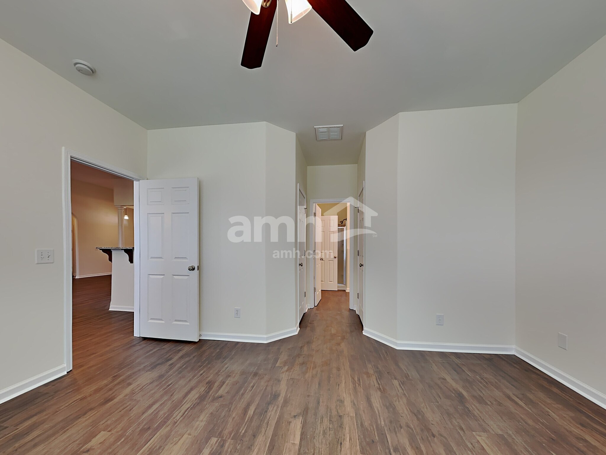 Building Photo - 161 Willow Point Cir