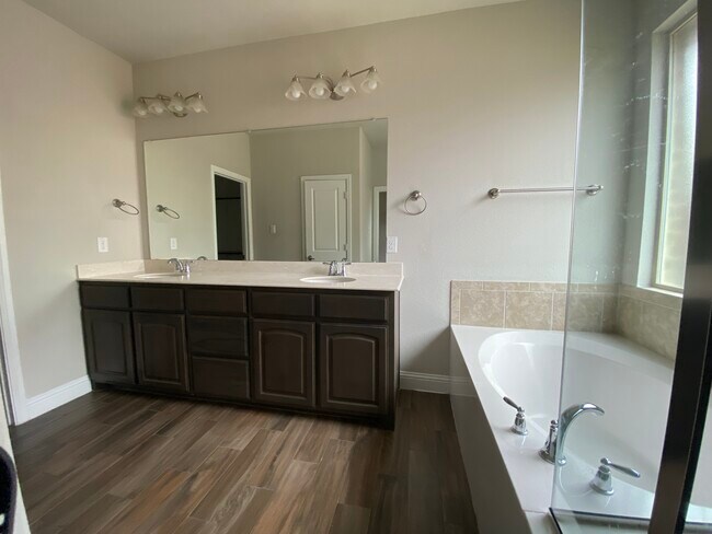 Building Photo - 8110 Loretta Day Dr