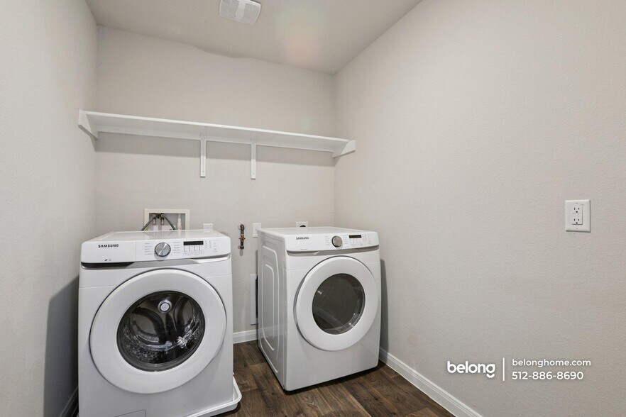 Building Photo - 2920 Maryanne Ln