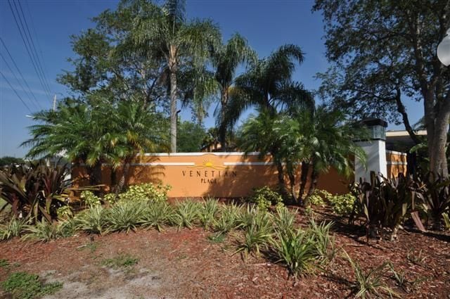 Building Photo - 5701 Gatlin Ave