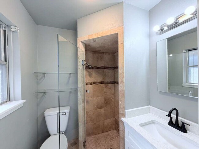 Building Photo - 7715 Catalina Ln