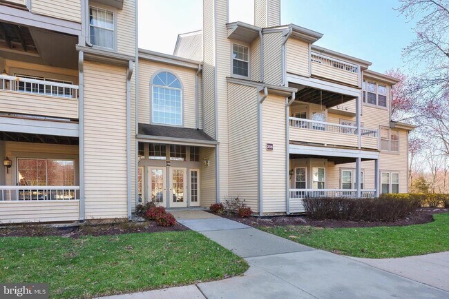 Building Photo - 206 Salem Ct