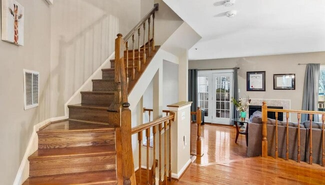 Building Photo - 804 Pleasant Hill Ln