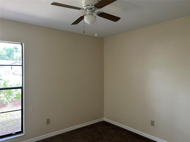 Building Photo - 1524 Southwind Ct