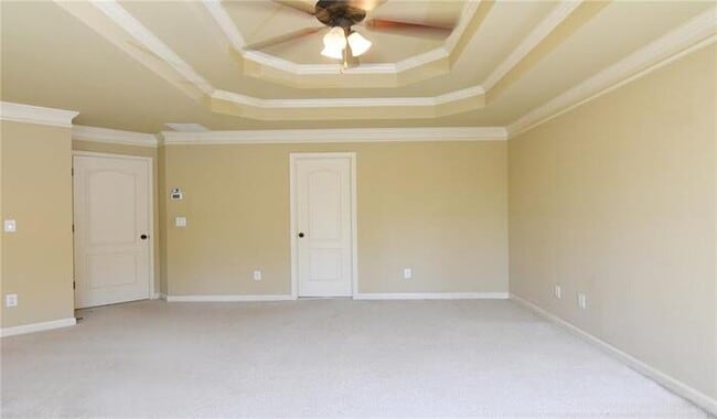 Building Photo - A stunning 5-bedroom, 4-bathroom home in B...