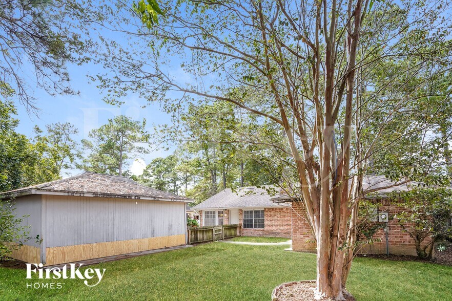 Building Photo - 23014 Whispering Willow Dr