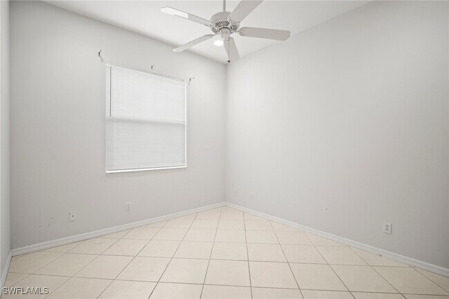 Building Photo - 1072 Port Orange Way