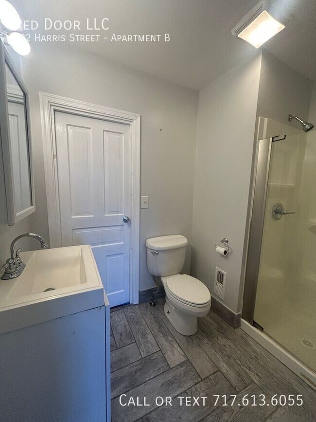 Building Photo - 222 Harris St