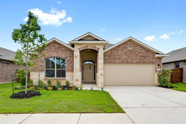 Primary Photo - 18501 Urbano Dr