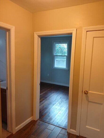 Building Photo - 5215 Muth Ave