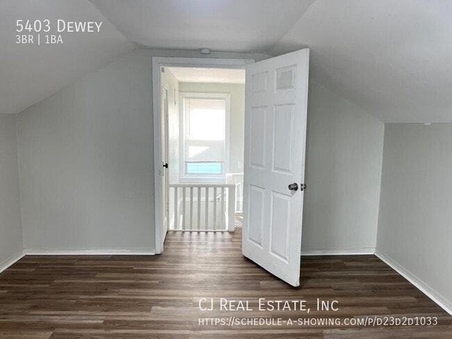 Building Photo - 5403 Dewey-