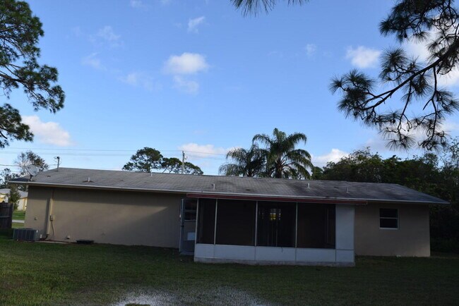 Building Photo - Home for Rent