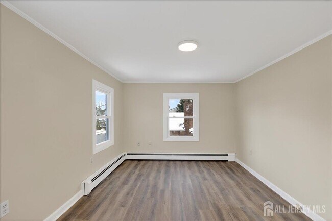 Building Photo - 28 Sedgwick St