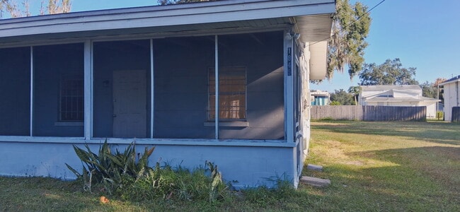 Building Photo - 1845 Orangewood Ave SW