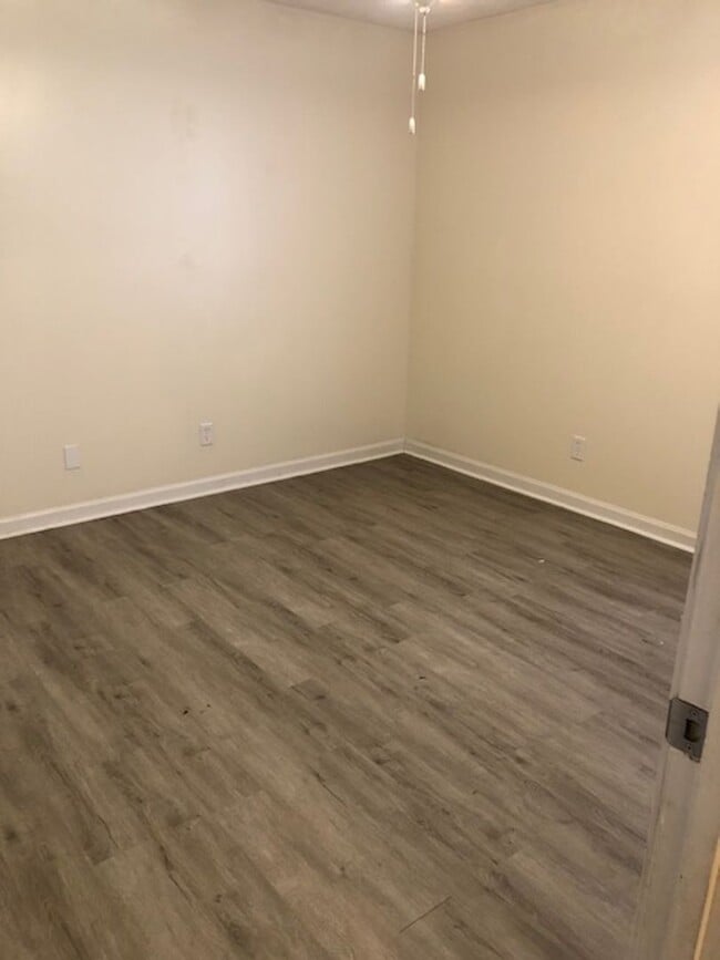 Building Photo - 2 bed 1 bath duplex in Watkinsville, Oconee County!