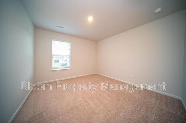 Building Photo - 107 Goose Rd