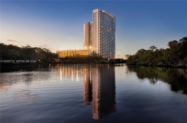 Building Photo - 16385 Biscayne Blvd