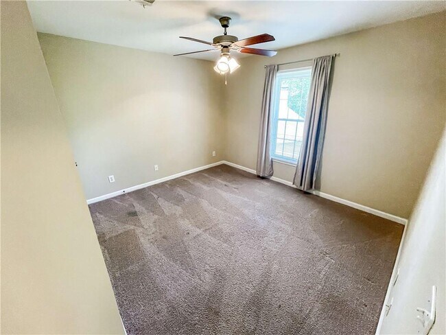 Building Photo - 1598 Brentwood Dr