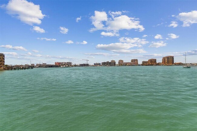 Building Photo - 200 Skiff Point