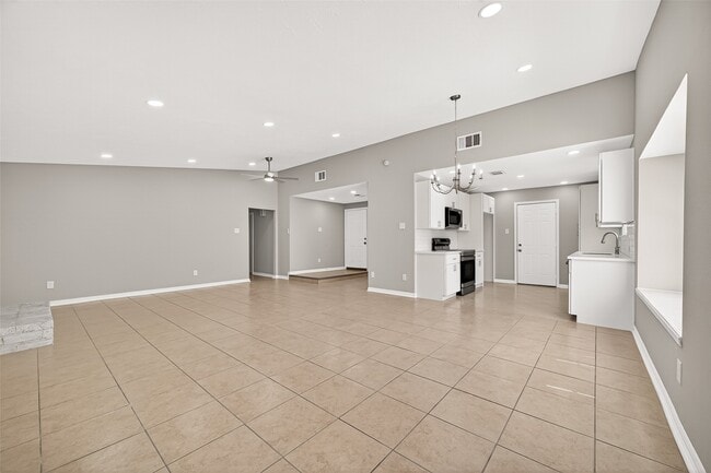 Building Photo - 7646 Winkle Wood Ln