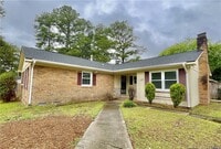 Building Photo - 717 Rockwood Dr