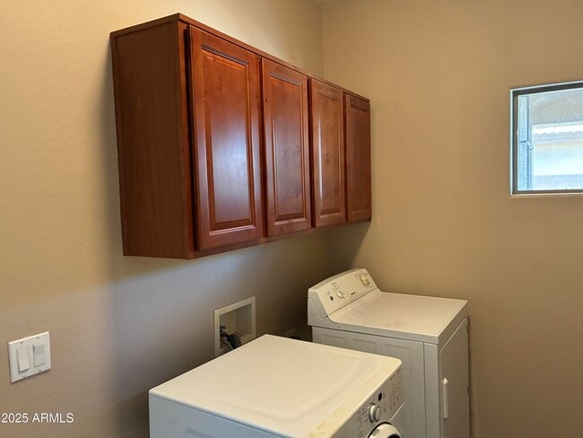 Building Photo - 23751 W La Canada Blvd