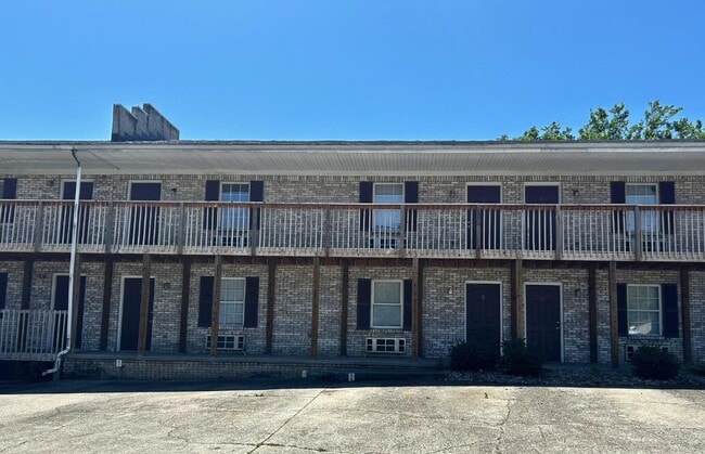 Primary Photo - 124 Manna Dr