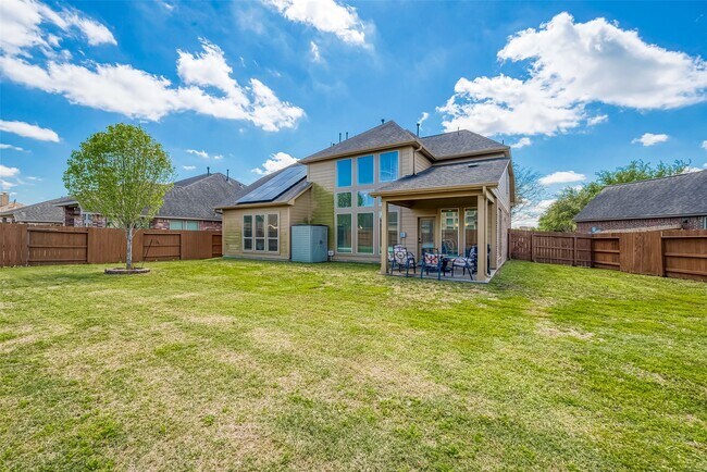 Building Photo - 14113 Timber Bluff Dr