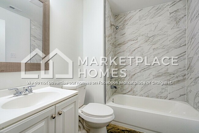 Building Photo - 1369 Chadwick Cir