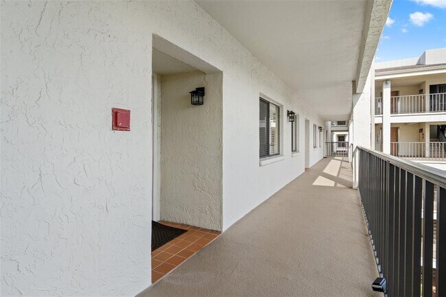 Building Photo - 8150 Brent St