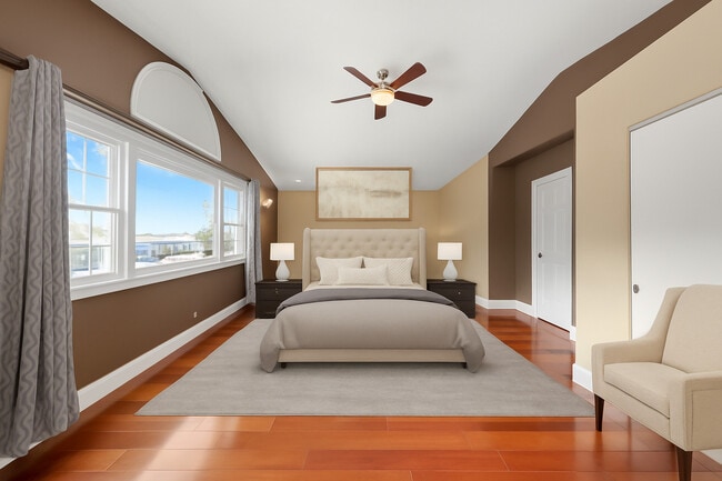 Building Photo - 7432 W Ainslie St