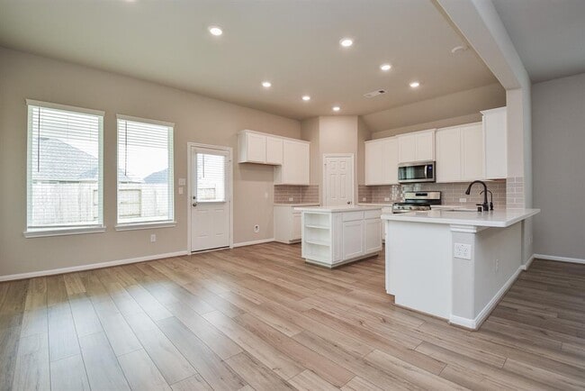 Building Photo - 2642 Settler Hl Dr