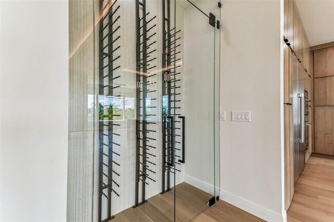 Building Photo - 3 Treasure Ln