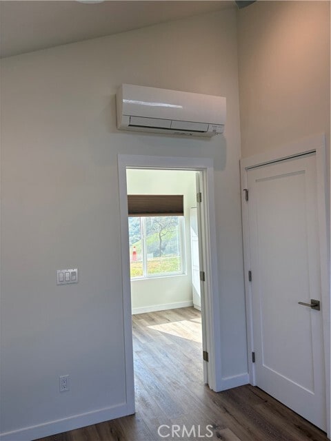 Building Photo - 549 Derby Ln