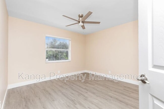 Building Photo - 11419 NW 35th St