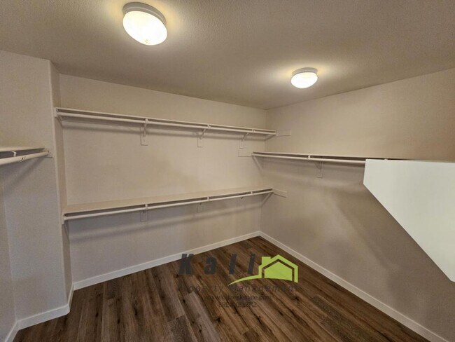 Building Photo - 359 Circulo Coronado