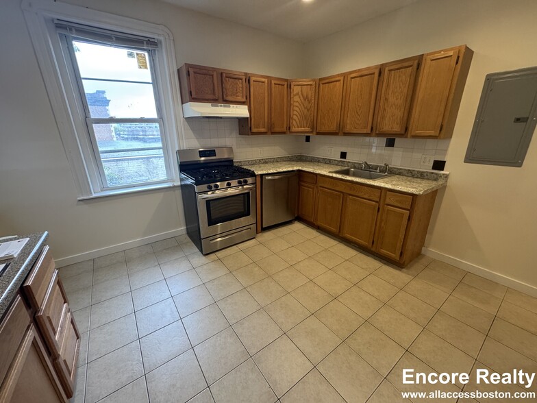 Primary Photo - 41 Orkney Rd