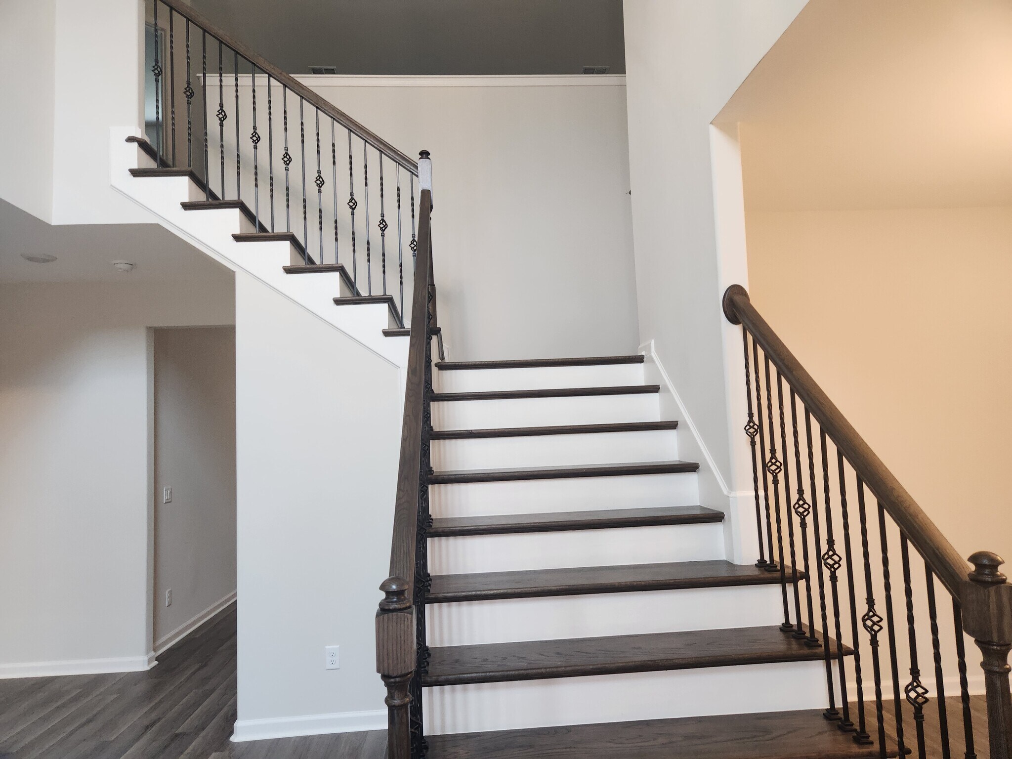 Building Photo - 271 Chestnut Dr